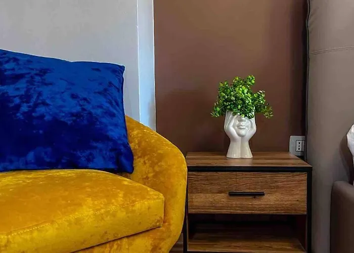 22°bs *pazari View Tirana