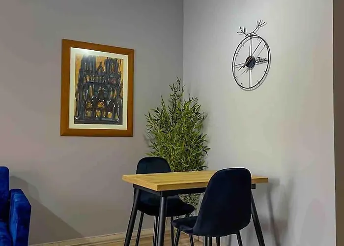 Apartament 22°bs *pazari View Tirana